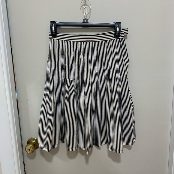 Vintage Adrienne Vittadini Black and White A-Line Knee-Length Skirt - Picture 1 of 4